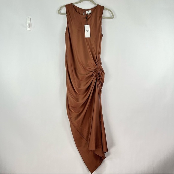 Socialite Midi Ruched Dress Auburn size Small NWT ⚠️ - Picture 2 of 6